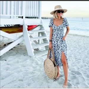 ABERCROMBIE & FITCH • New Women’s Blue/Grey Floral Printed Smocked Midi Dress